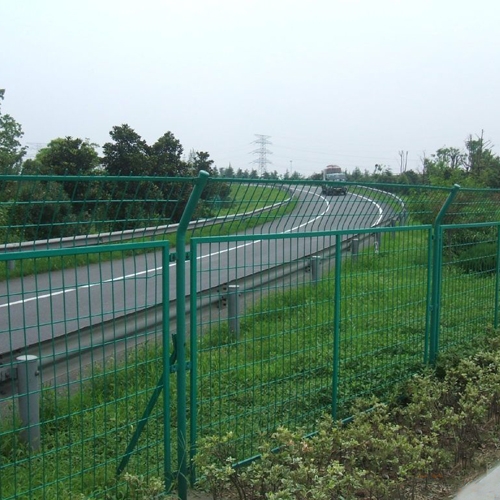 公路护栏网